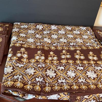 Syrian Damask Tablecloth And Napkins