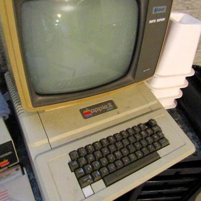1980s Apple II computer & disk drive