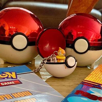 Sale Photo Thumbnail #100: Pokeballs