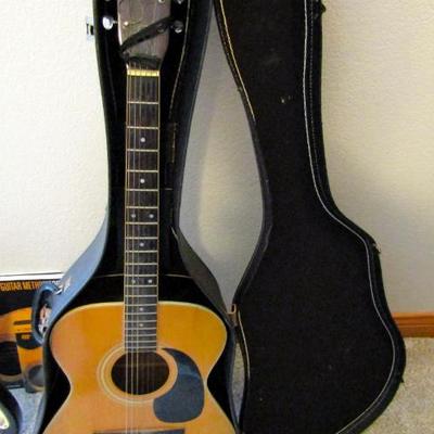 Kingston V-1 acoustic guitar