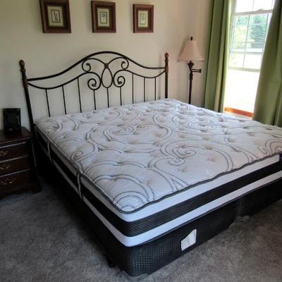 Serta King mattress