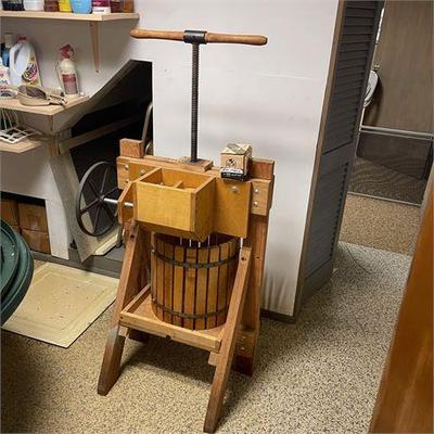 Estate sale photo