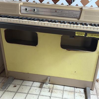 AX302 Wurlitzer Student Piano