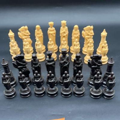 AX104 King Arthur Medieval Chess Pieces (32 pcs)