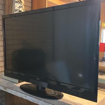 AX241 Vizio (unknown working condition)