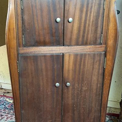 AX304 Victrola Phonograph/Victor Talking Machine
