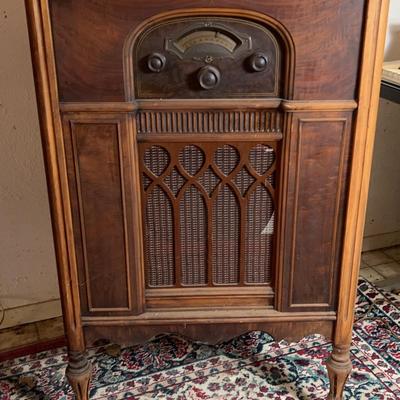 AX303 Atwater Kent Radio