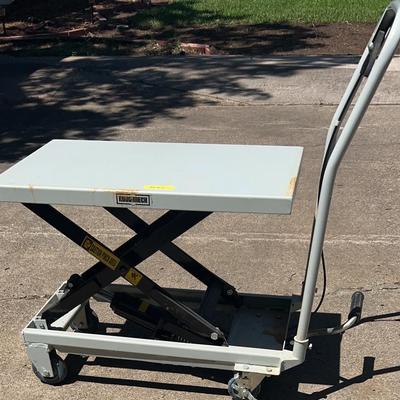 AX309 Roughneck Hydraulic Lift Cart