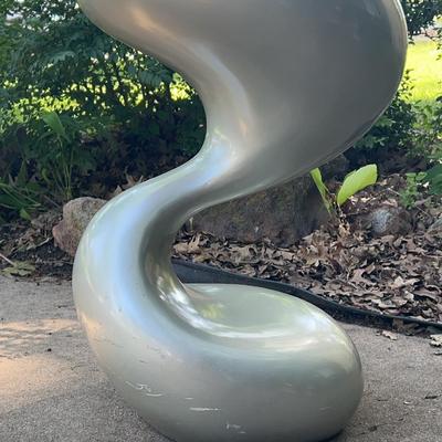 AX207 Modern Swirl Table