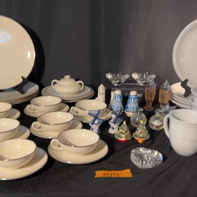 AX154 Franciscan China And Waterford Candle Holders 