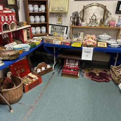 Estate sale photo