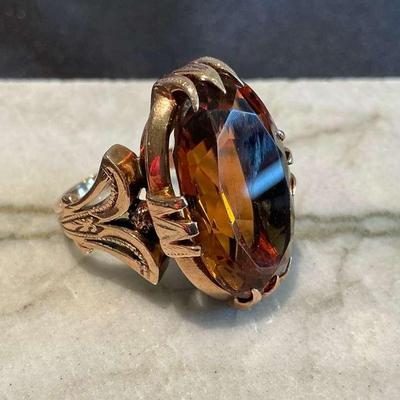 14kt Gold Topaz Ring Size 8.5