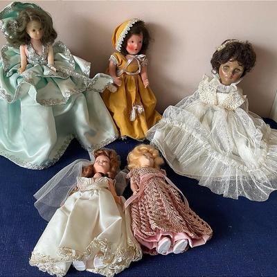 Vintage Beauty Dolls Figures