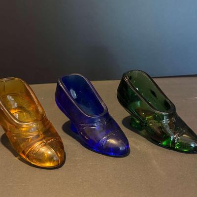 Set of 3 Vintage Pressed Glass Slipper Figurines – Amber, Cobalt, and Green