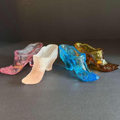 Set of 4 Fenton Vintage Glass Miniature Shoes – Scrollwork Design