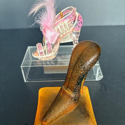 Lot of 2 Artistic Miniature Display Heels – Sculptural Glass & Feathered Fashion Fantasy