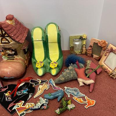 Shoe-Themed Decorative Lot – Figurines, Frames & More