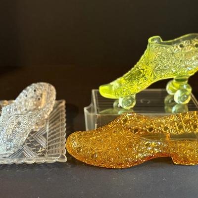 Vintage Pressed Glass Slipper Collection – Set of 4 Decorative Glass Shoes