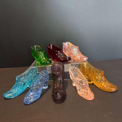 Set of 8 Vintage Miniature Glass Shoes – Assorted Colors and Patterns