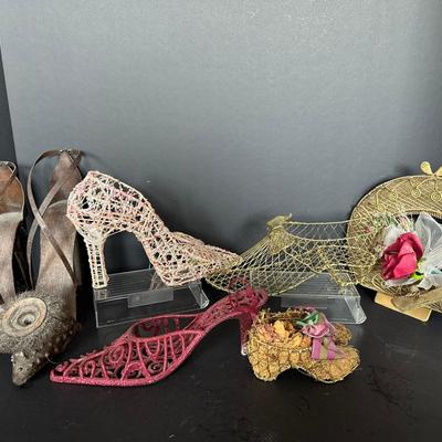 Artistic Wire & Mixed Media Shoe Sculpture Lot – Set of 8 Decorative Pieces