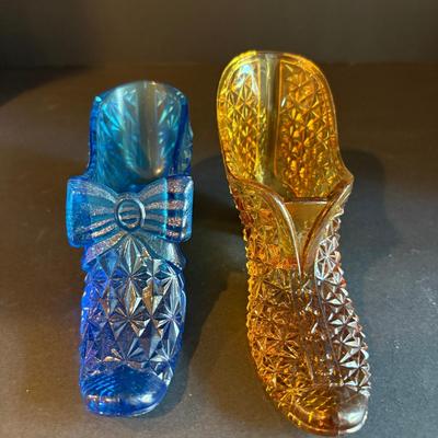 Vintage Pressed Glass Shoe Figurines – Blue Bow Shoe & Amber Daisy Button Boot (Set of 2)