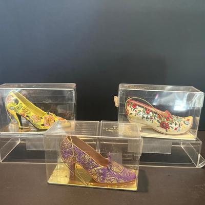 MET Museum of Art Collectible Shoe Ornaments – Set of 3 (Boxed)