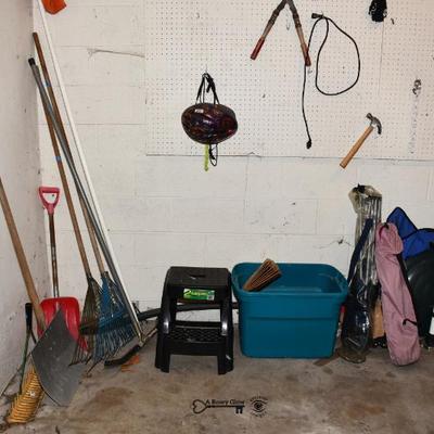 9 garage 24)