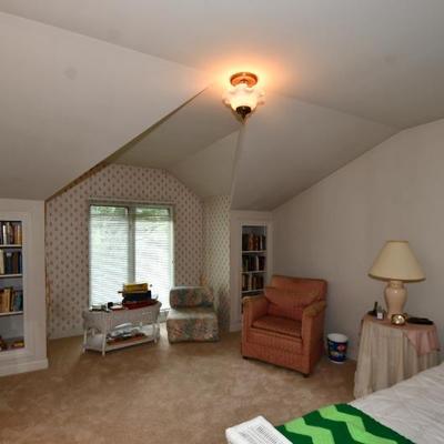 8 bedroom d 2)