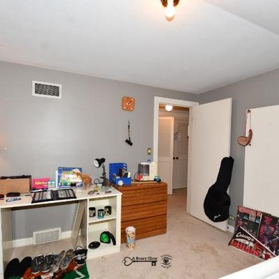 7 bedroom c 3)