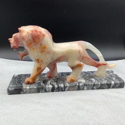 Rose quartz and marble lion