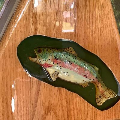 With fish decoy inset