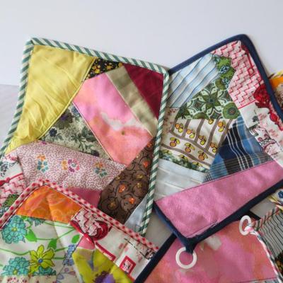 Handcraft Trivet Pot Holders NEW
