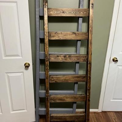 Bunk bed ladders
