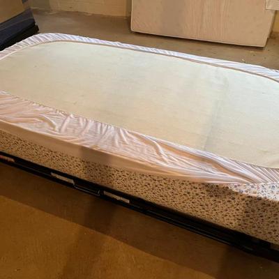 Pop up bed twin sized
