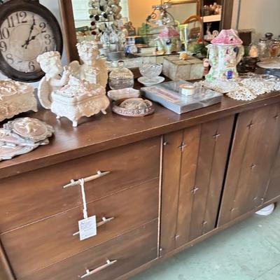 MCM Dresser