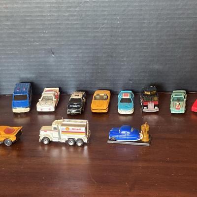 25 Miscellaneous Matchbox Toy Cars