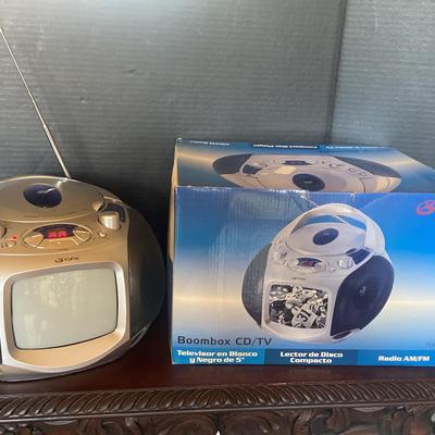 GPX Boombox CD/TV