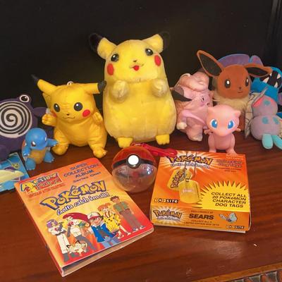 Pokémon Vintage 90s Y2K Lot [Featuring WORKING 1998 Talking Pikachu “I Choose You” Game Freak]