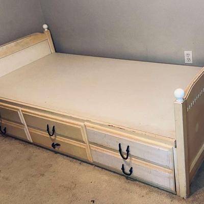 Twin Bed With Storage 