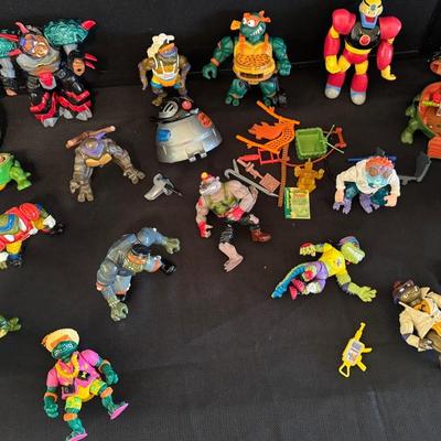 Mutant Teenage Ninja Turtles Action Figures 
