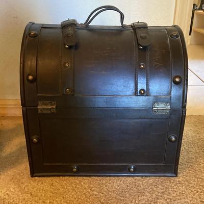 Vintage Treasure Chest Case
