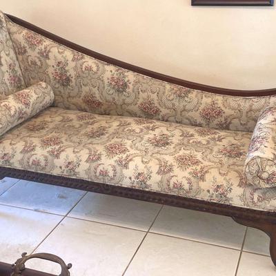 Victorian, Mahogany Carved Chaise Lounge 