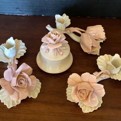 Four Capodimonte Pink and White Porcelain Flower Candle Holder Decoratives Mini Bowl with Lid
