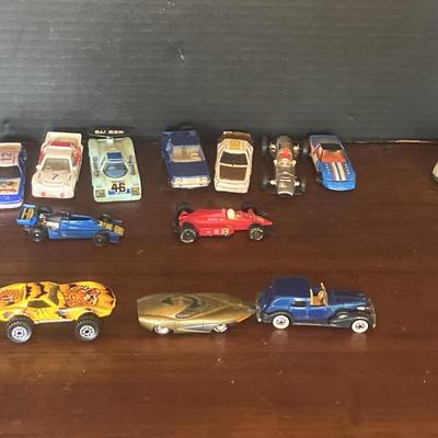 Mixed Lot Of Matchbox Toy Cars