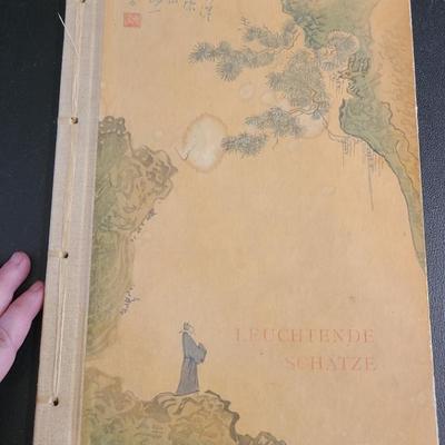 "Leuchtende Schätze" Aus Der Werkstatt Jung Pao-Dsai, Printed In Berlin 