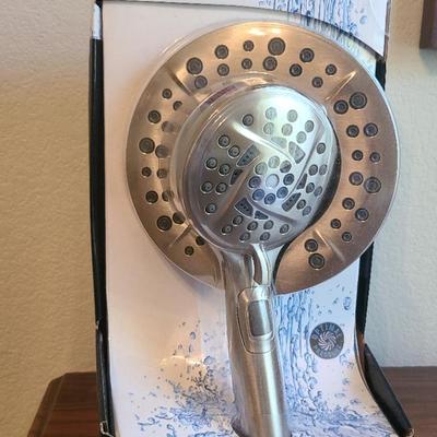 NEW-in-Box Delta In2uition 5-Spray Brushed Nickel