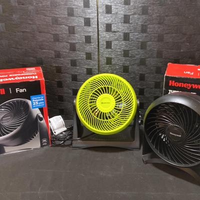 3 Fans - 2 Honeywell (one New In Box) & 1 Comfort Zone Fan