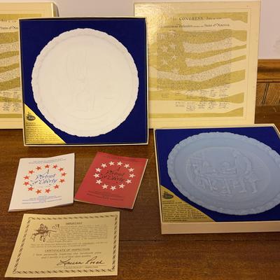 Bicentennial Commemorative Plates (4) 