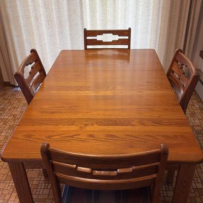 Douglass Kitchen Table W/Chairs