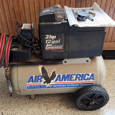 DeVilbiss Air Compressor 